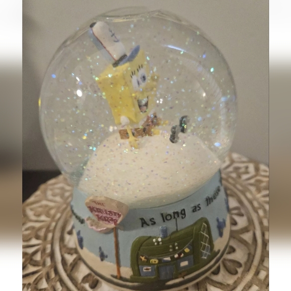 2003 Sponge Bob snow globe music box - Picture 5 of 10